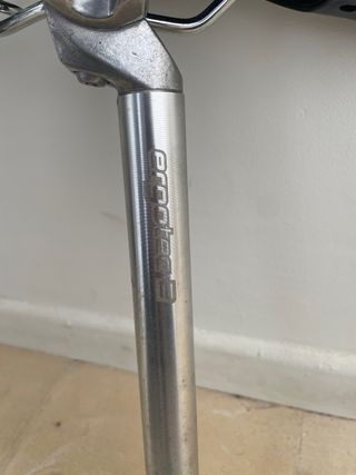 Sillín de bicicleta con amortiguador