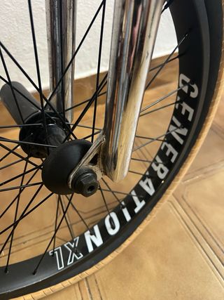 Bicicleta BMX alta gama