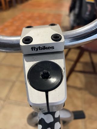 Bicicleta BMX alta gama