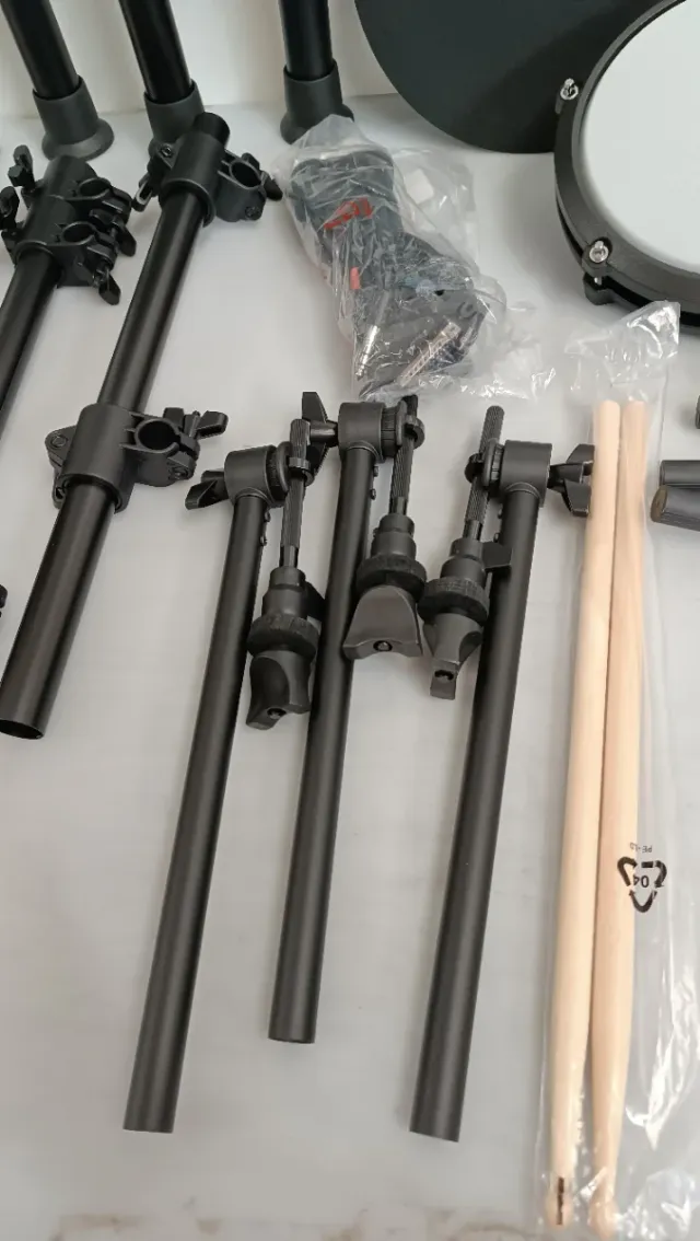 Batteria elettronica Alesis Nitro Max ╰┈➤W31Y2644