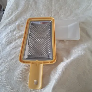 Grattugia Nuova Giallo/Argento