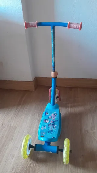 2 Patinetes infantiles 3 ruedas