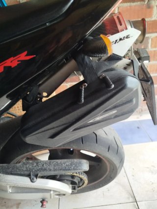 Honda CBR600RR Negra