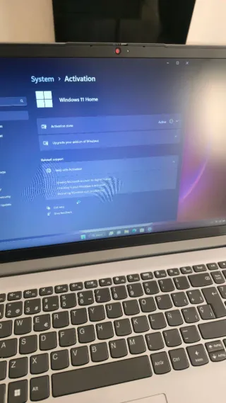 Lenovo IdeaPad 1 15ADA7 AMD 3250U 2.6ghz,8GB / 256