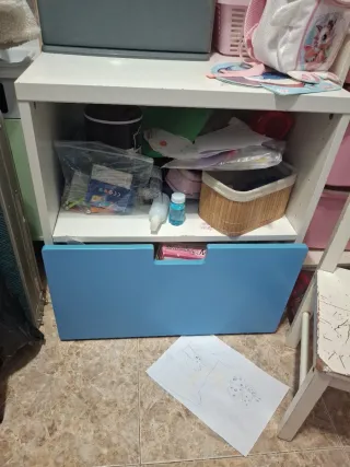 Armarios infantiles madera y plástico