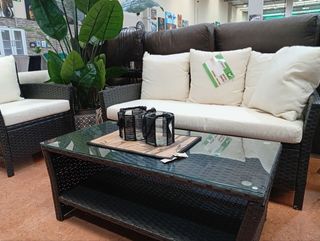 Conjunto Terraza: Sofá, Sillones y Mesa
