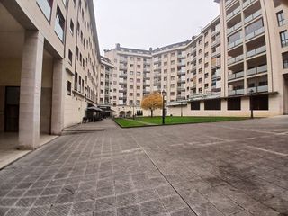 Local comercial en venta en Vallobín - La Florida en Oviedo