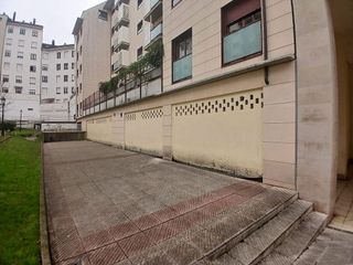 Local comercial en venta en Vallobín - La Florida en Oviedo