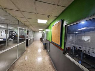 Nave industrial en venta en Babel en Alicante