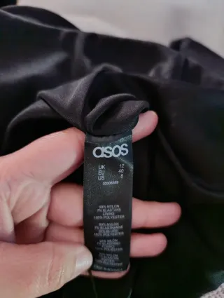 Vestido encaje negro S/M con etiqueta