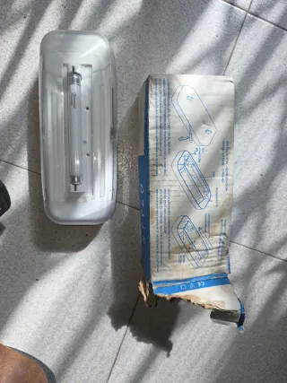 Lámpara de emergencia fluorescente