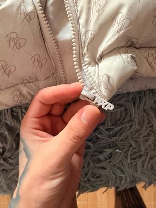 Abrigo Project X Paris beige estampado