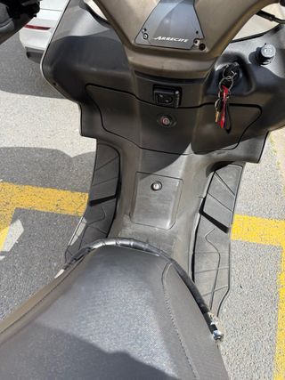 Aprilia Arrecife 250cc Maxi Scooter