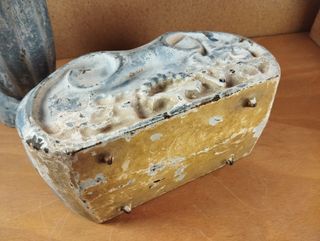 Floreira e Jarra em Ferro Fundido Antigo