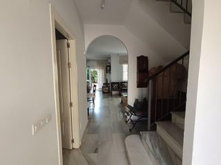 Casa adosada en venta en Puerto Banús en Marbella