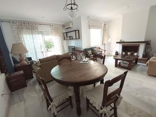 Casa adosada en venta en Puerto Banús en Marbella