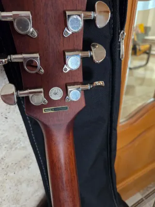 Chitarra elettroacustica Epiphone AJ-220SCE/N - Come nuova