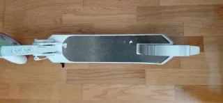 Patinete Oxelo Mid9 blanco y morado