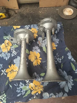 Claxon Trompetas Seat 124