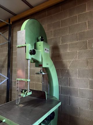 SIERRA DE CINTA VERTICAL G.700 INDUSTRIAL