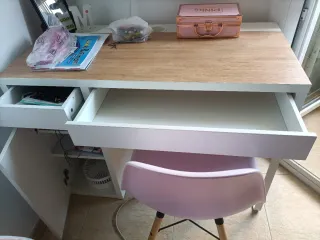 Escritorio Ikea Micke Blanco y Madera