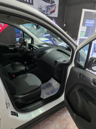 Ford Tourneo Courier 2017