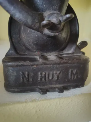 Molinillo café antiguo de hierro