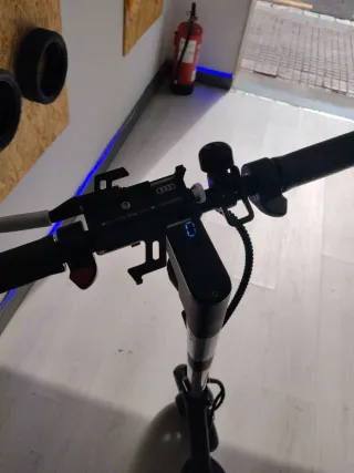 Patinete Eléctrico Segway Ninebot x Audi