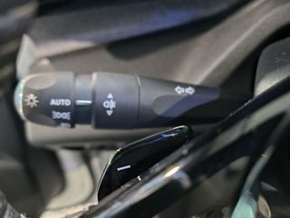 PEUGEOT 308 5P Allure Pack Hybrid 180 eEAT8