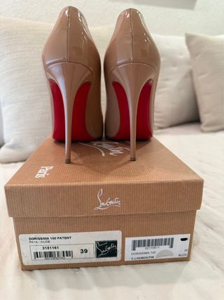 Zapatos Christian Louboutin Nude Talla 39