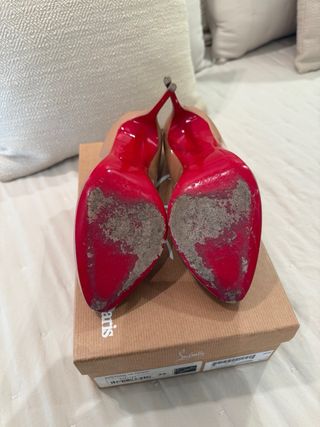 Zapatos Christian Louboutin Nude Talla 39