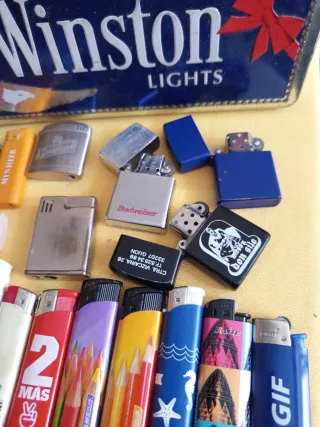 Scatola di accendini vintage Winston in metallo