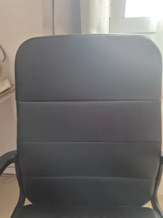 Silla de escritorio de piel sintetica negra