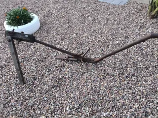 Arados antiguos de metal