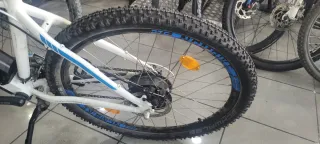 Bicicleta eléctrica NCM Moscow 27.5