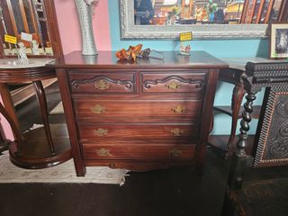 Cómoda Madeira Maciça - Ótimo Estado