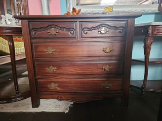 Cómoda Madeira Maciça - Ótimo Estado