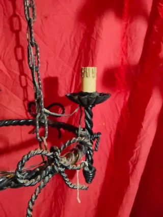 Lampadario forgiato a mano