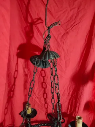 Lampadario forgiato a mano