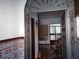 Chalet en venta en Lucena