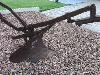 Vertedera antigua de arado