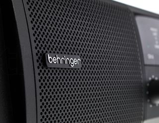 Amplificador Behringer NX3000D