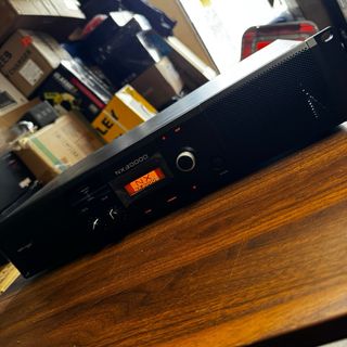 Amplificador Behringer NX3000D