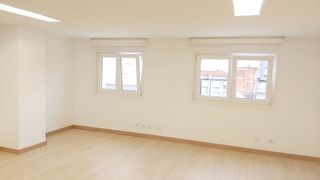 Oficina en alquiler en Los Castros - Castrillón - Eiris en Coruña (A)
