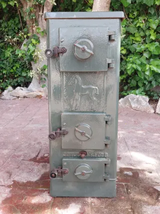 Dos estufas Jøtul 507 / 507 B Verde