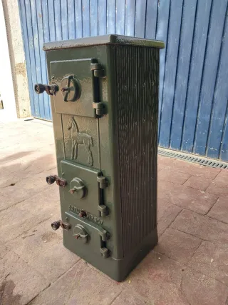 Dos estufas Jøtul 507 / 507 B Verde