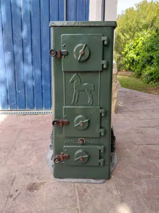 Dos estufas Jøtul 507 / 507 B Verde