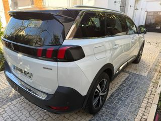 Peugeot 5008 GTLine automático