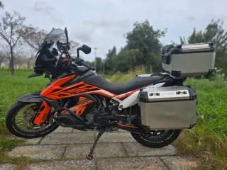 KTM 790 Adventure Negra y Naranja