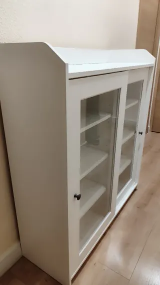 Vitrina Hauga IKEA Blanca